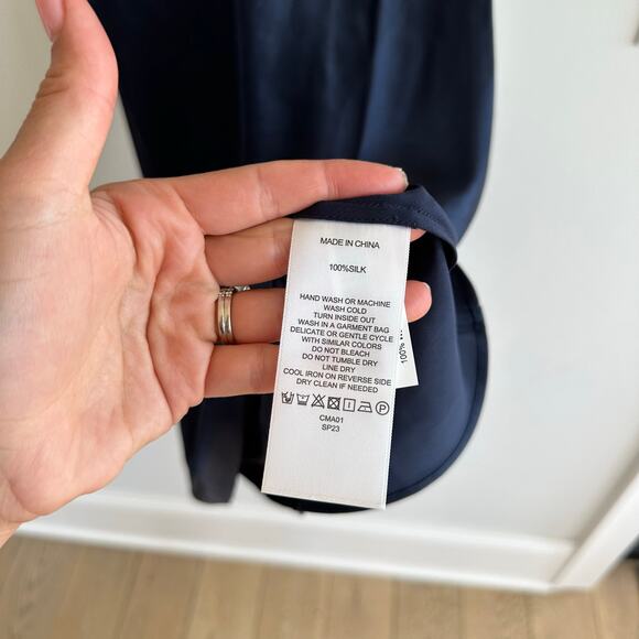 Quince Silk V-Neck Midi Dress Navy S NWT - Picture 6 of 9